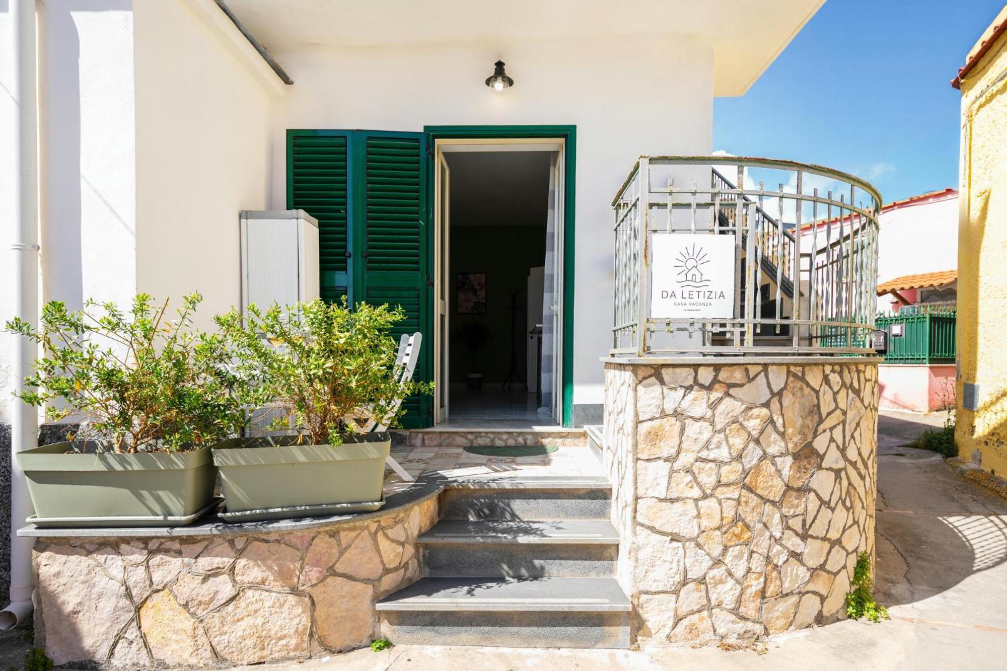 Da Letizia Casa Vacanze A Procida Eksteriør billede